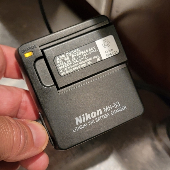 Nikon CoolPix 8700 Digital Camera - Picture 7 of 7